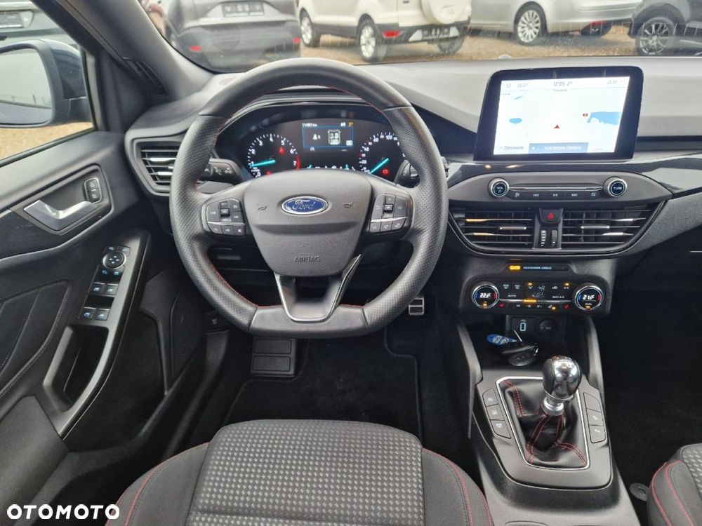 Ford Focus - 22
