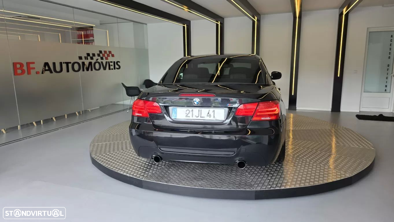 BMW 320 d Coupe Edição M Auto - 16
