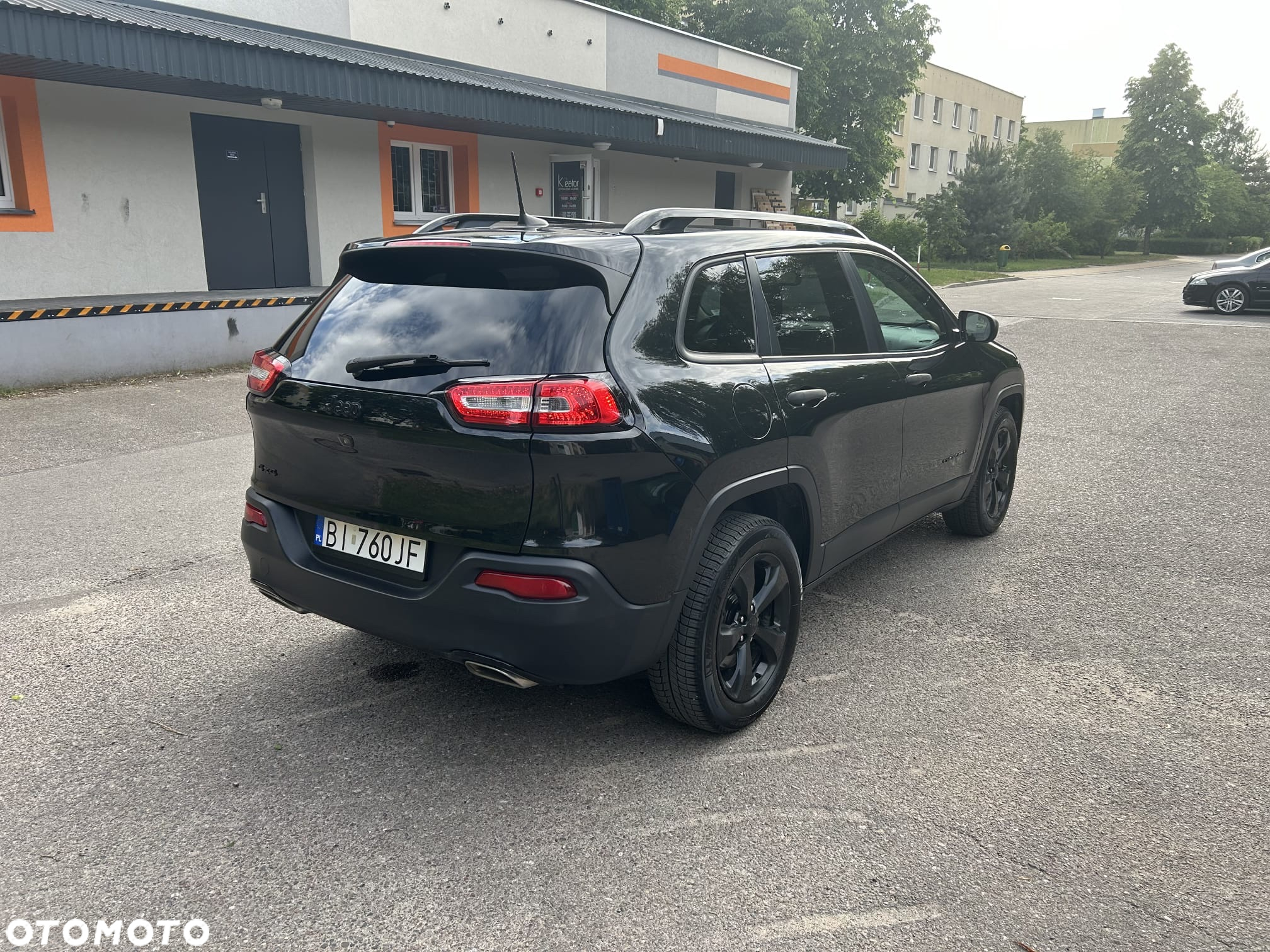 Jeep Cherokee - 8