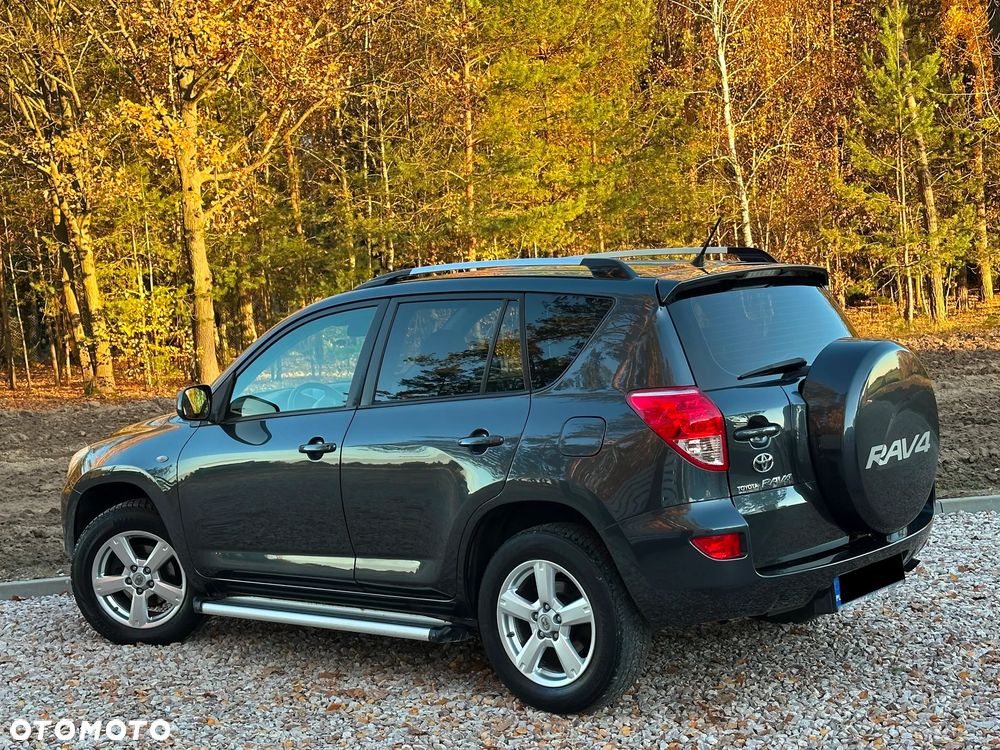 Toyota RAV4 2.0 VVT-i Sol - 8