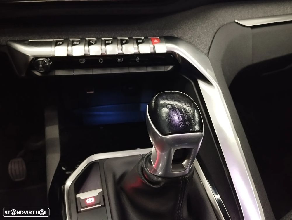 Peugeot 5008 1.5 BlueHDi Allure - 32