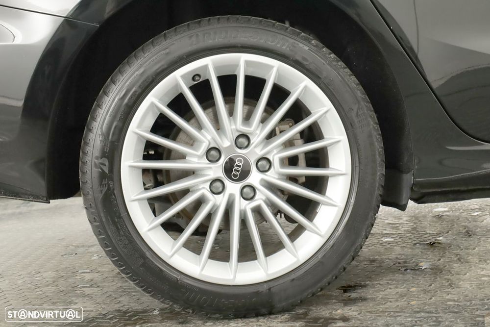 Audi A3 Sportback 40 TFSIe Advanced - 5