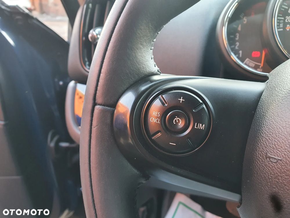 MINI Countryman Cooper D - 18