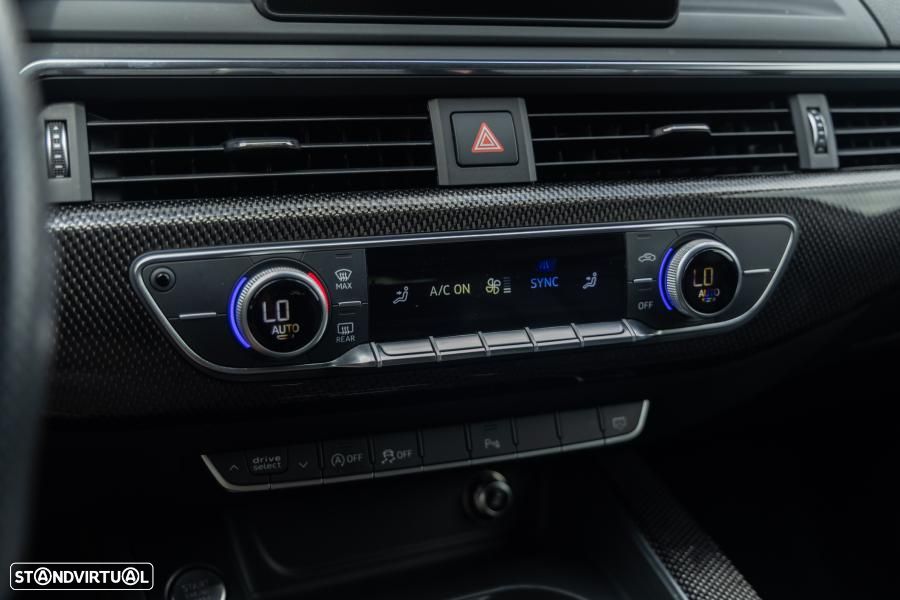 Audi A4 Avant 2.0 TDI quattro S-line S tronic - 39