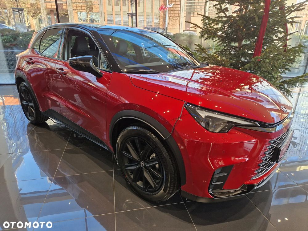 Lexus LBX 1.5 Hybrid Vibrant Edition - 3