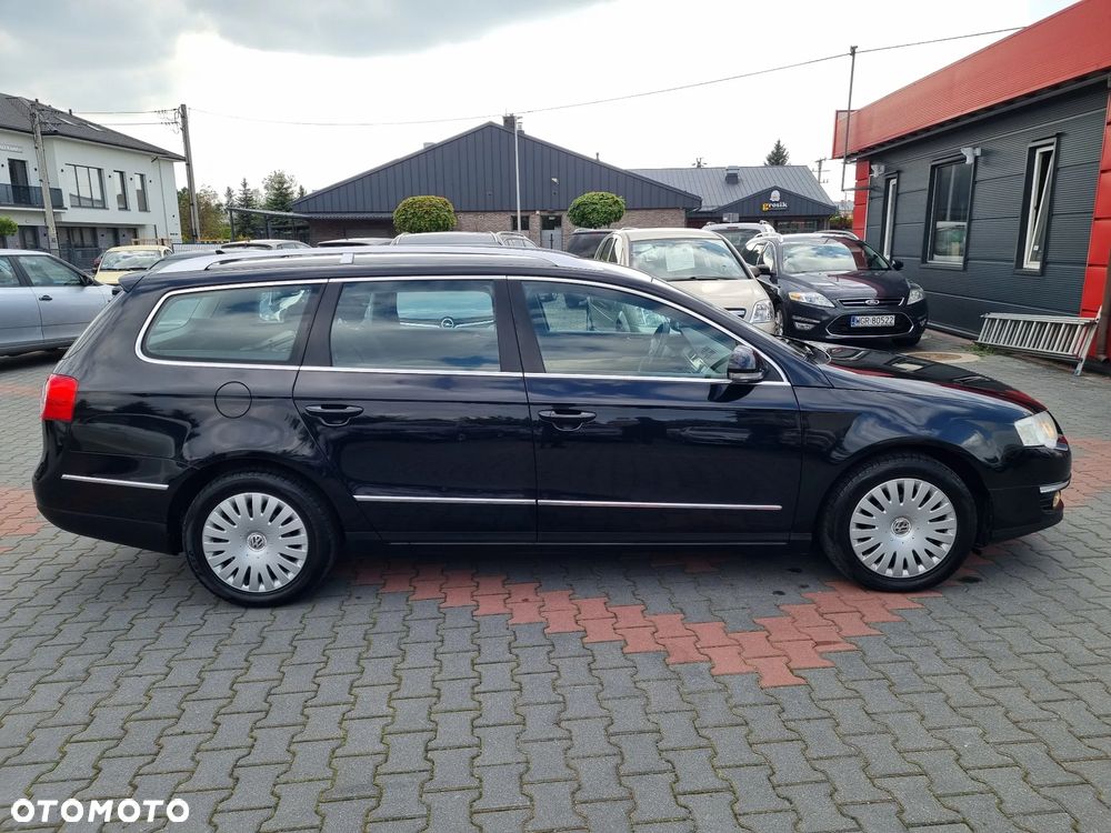 Volkswagen Passat 1.6 TDI DPF BlueMot Comfortline - 4