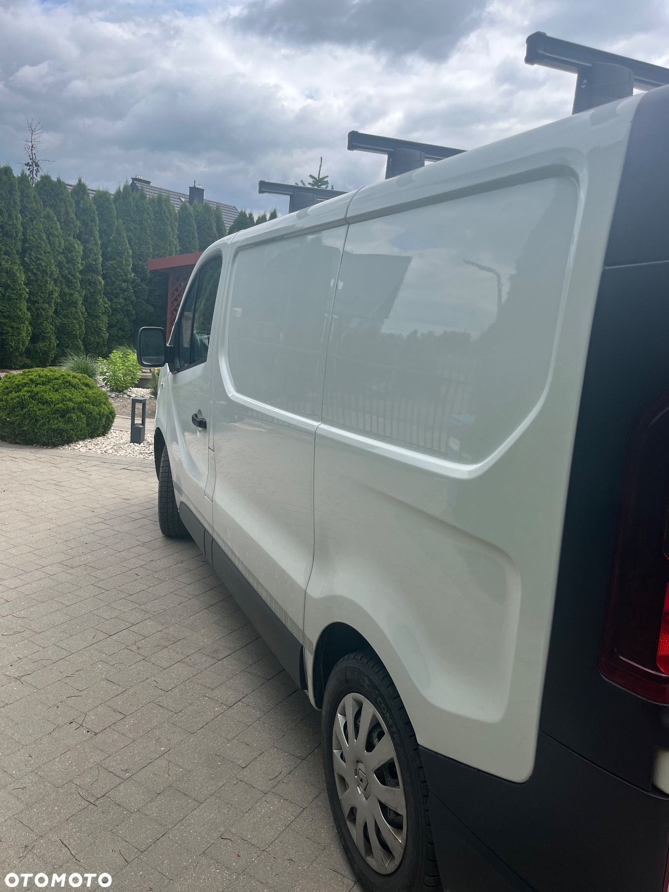 Renault Trafic - 2