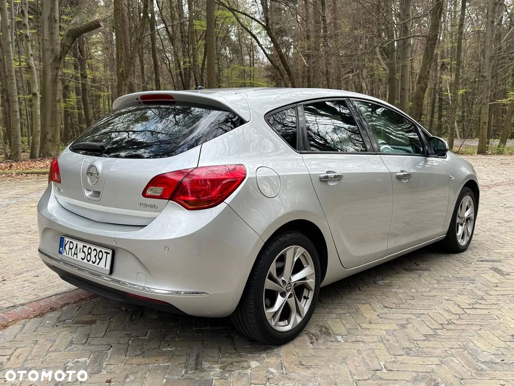 Opel Astra - 9
