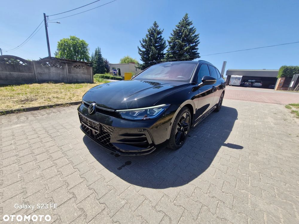Volkswagen Passat Variant 2.0 TDI SCR DSG R-Line - 1