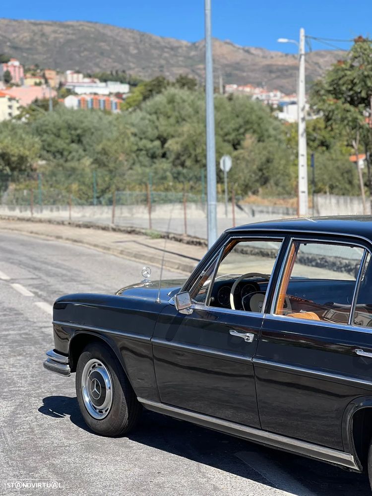 Mercedes-Benz 280 - 13