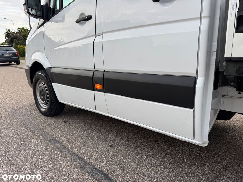 Mercedes-Benz Sprinter - 12
