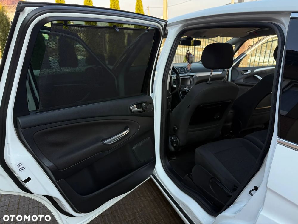 Ford S-Max 2.0 TDCi DPF Titanium X - 16