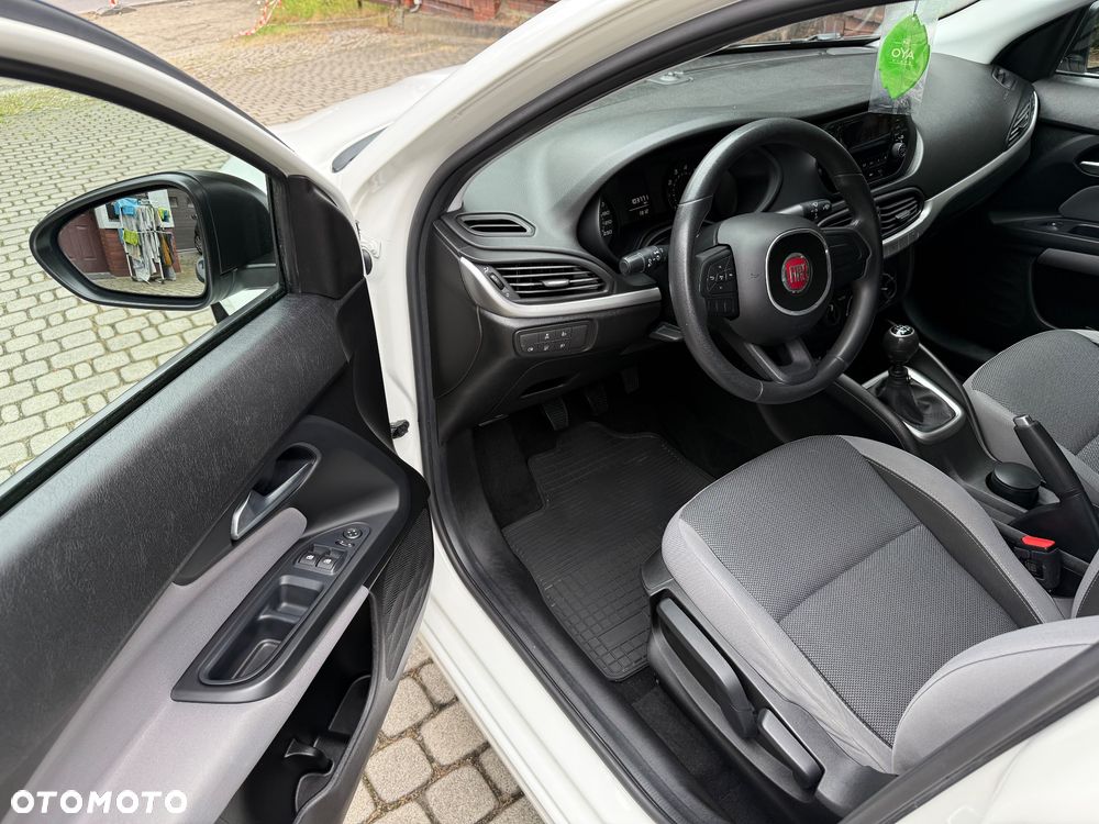 Fiat Tipo - 18