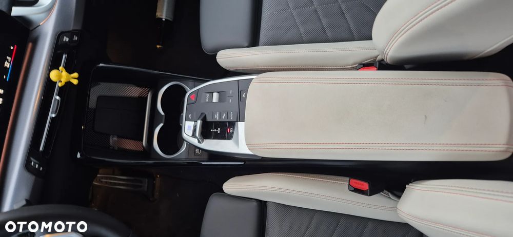 BMW iX2 eDrive20 66.5kWh M Sport Edition - 26