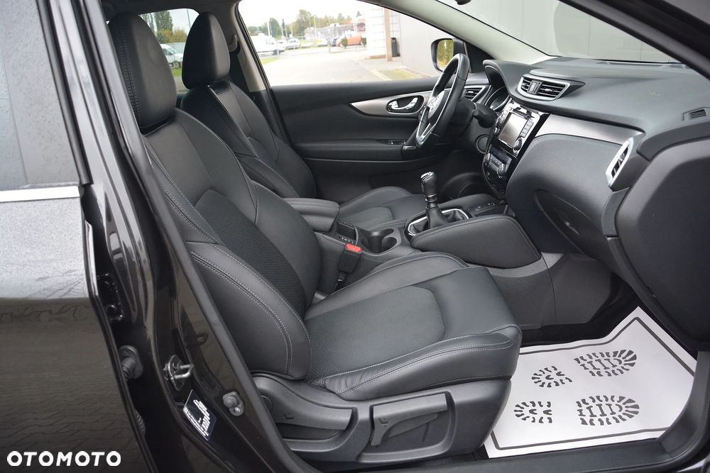 Nissan Qashqai 1.3 DIG-T TEKNA - 13