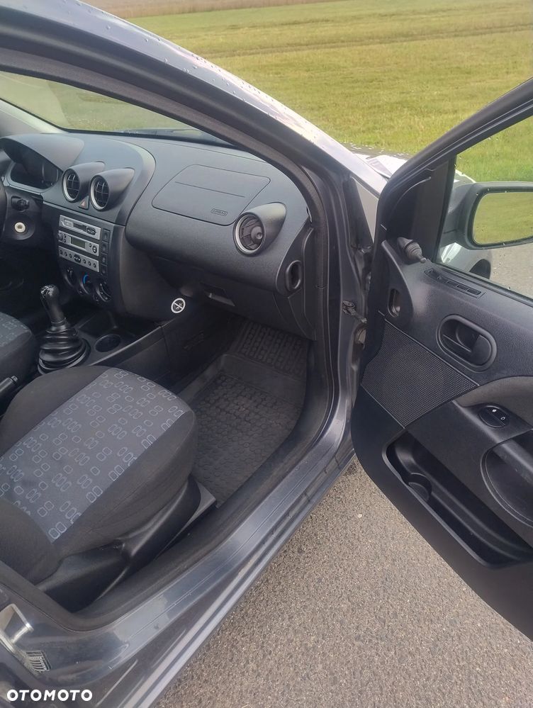 Ford Fiesta 1.25 - 23