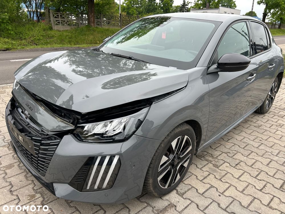 Peugeot 208 - 4