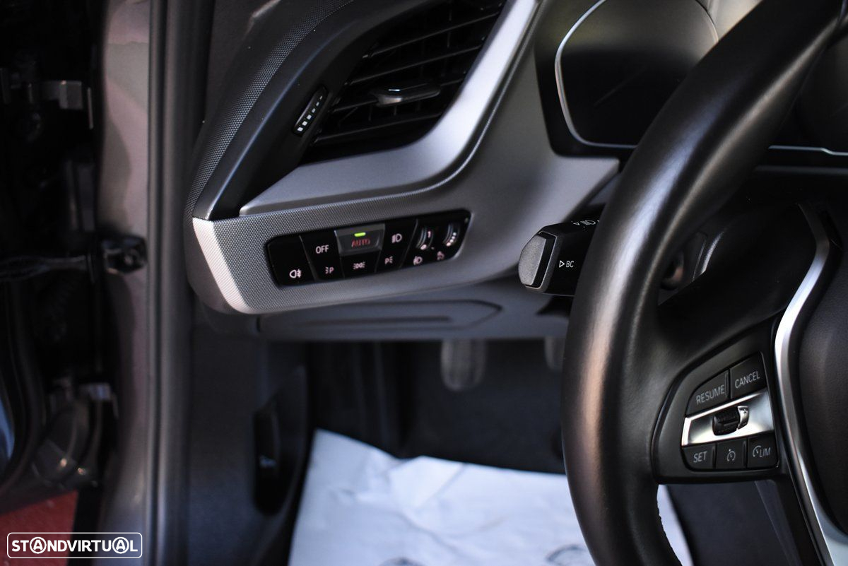 BMW 116 d EDynamics Advantage - 32