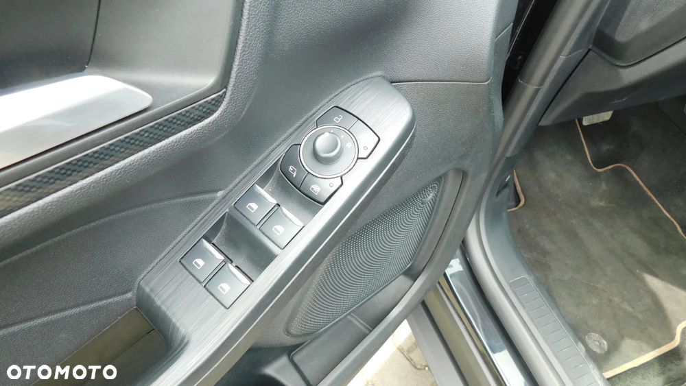 Ford Kuga 2.5 Duratec PHEV ST-LINE X - 15