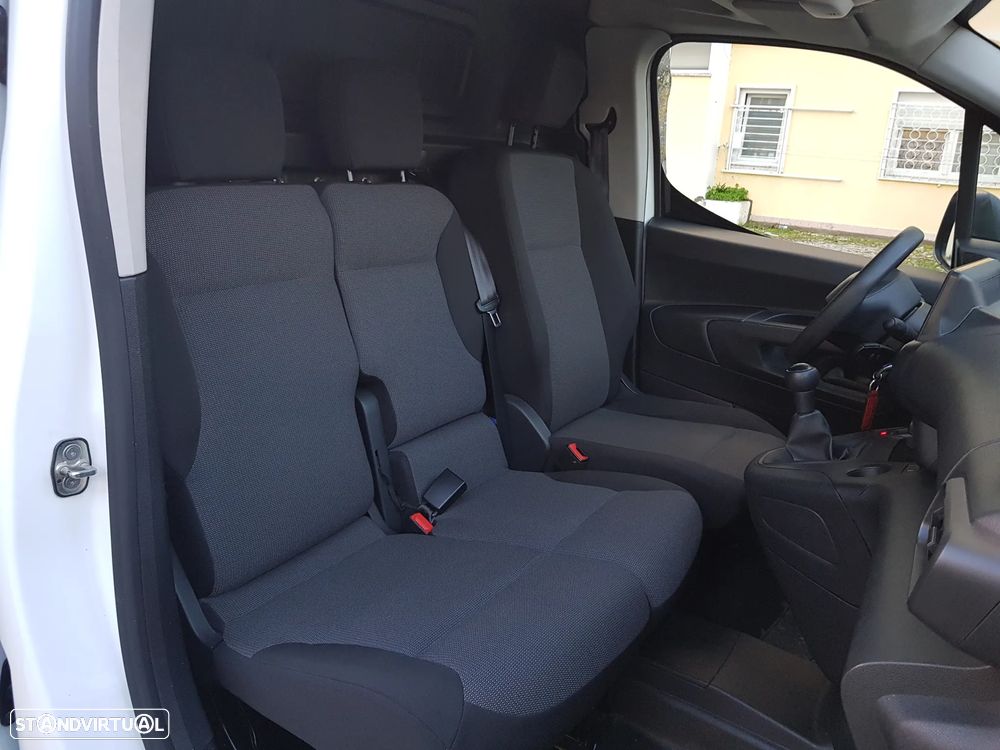 Peugeot Partner 3 Lugares - 36