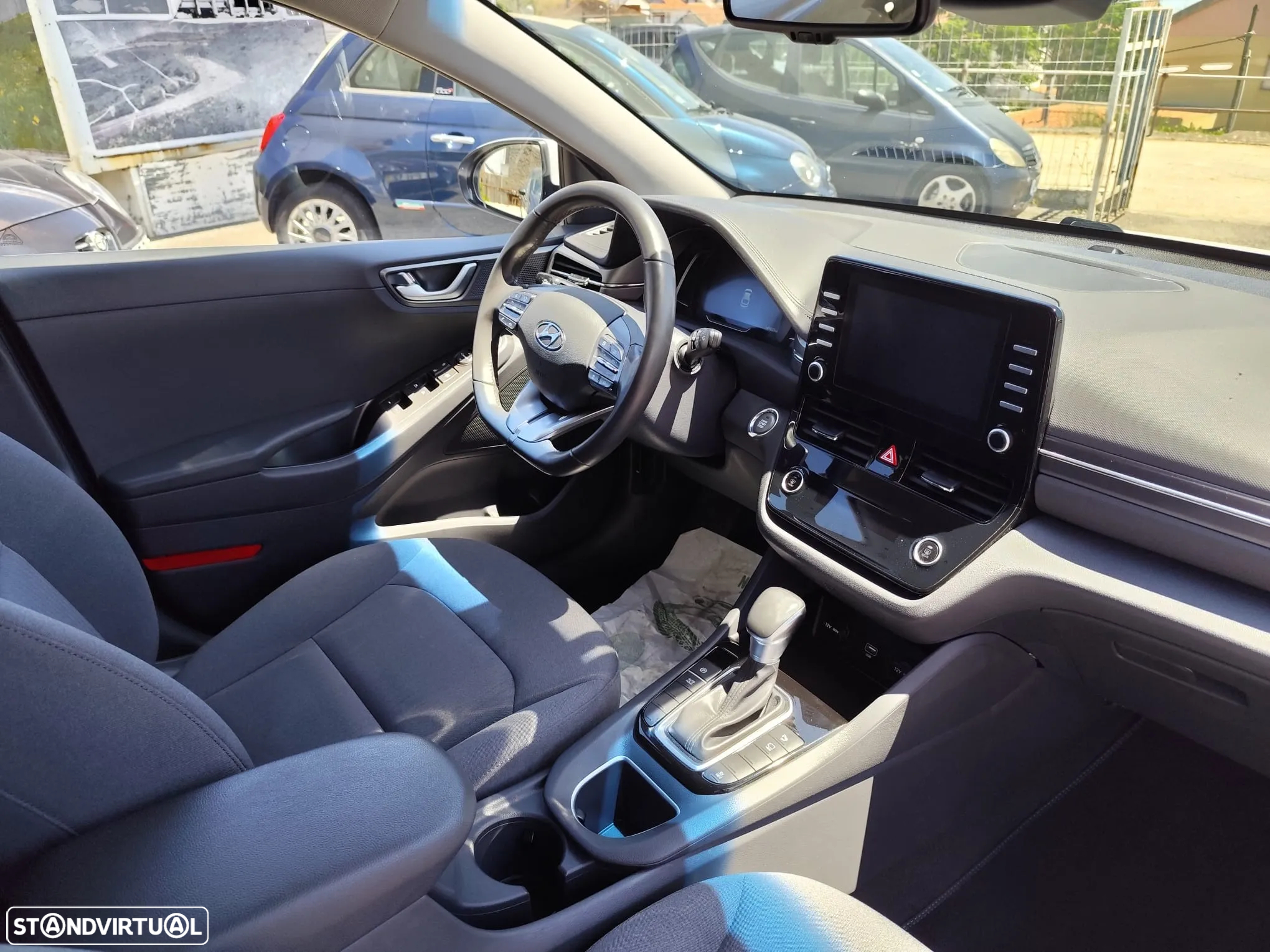 Hyundai Ioniq 1.6 GDI PHEV Tech - 8