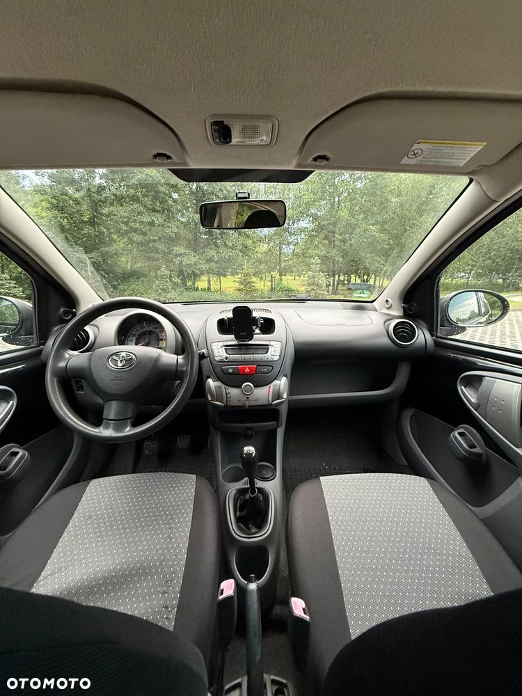 Toyota Aygo - 10