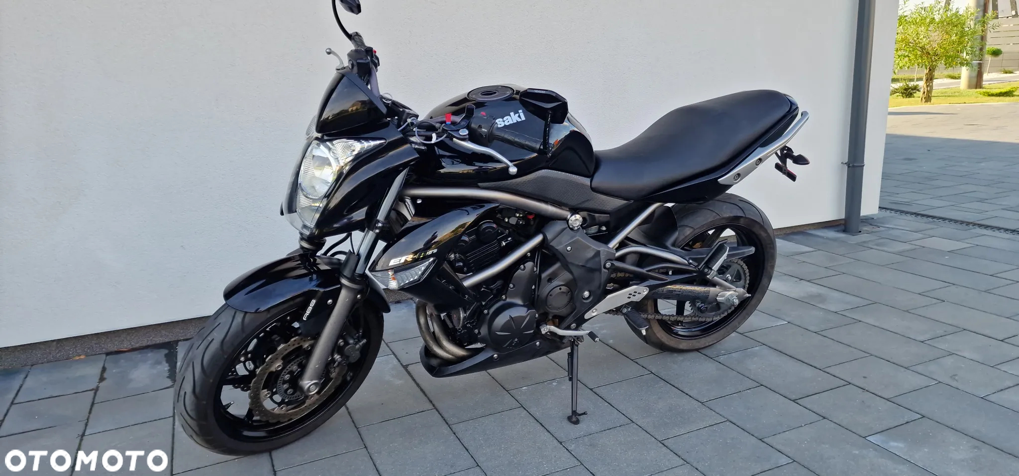 Kawasaki ER - 2