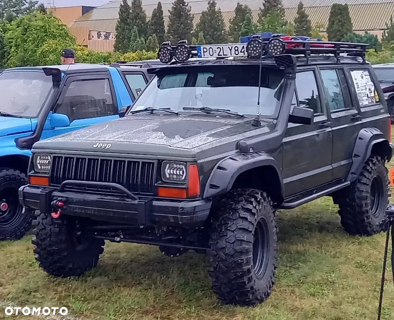 Jeep Cherokee 4.0 Country - 4