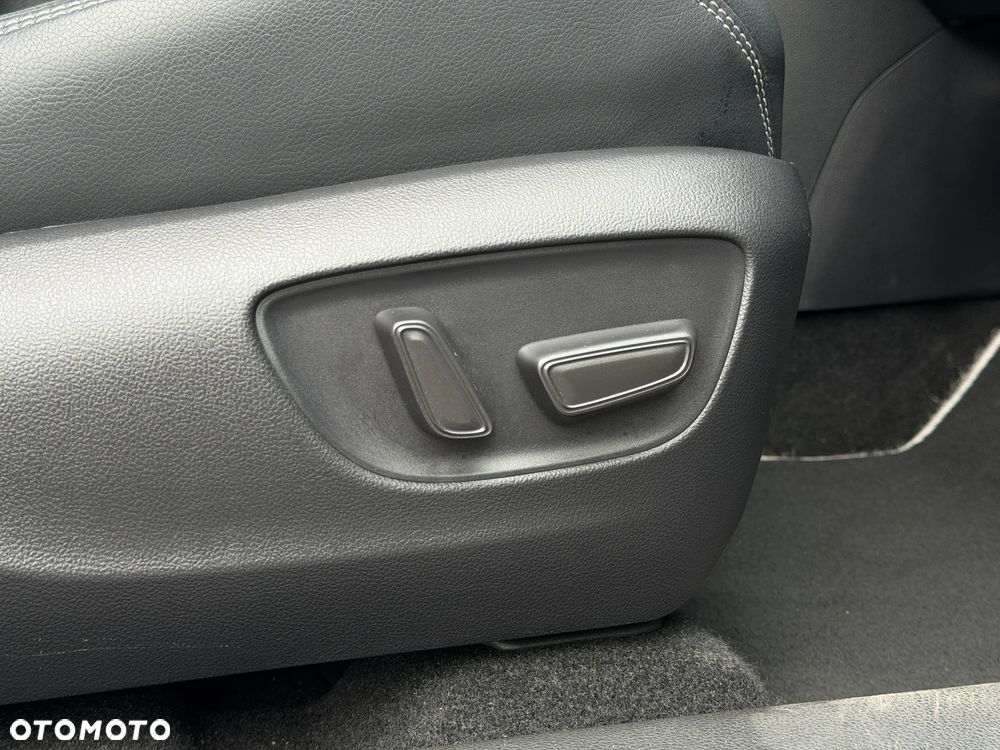 Toyota RAV4 2.5 Hybrid Executive 4x2 - 26