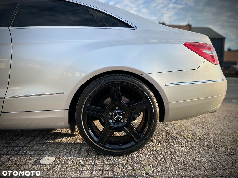 Mercedes-Benz Klasa E 200 CGI BlueEFFICIENCY Automatik Avantgarde - 6