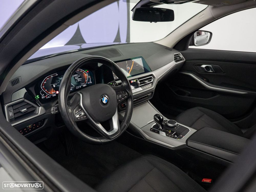 BMW 320 d Auto - 15