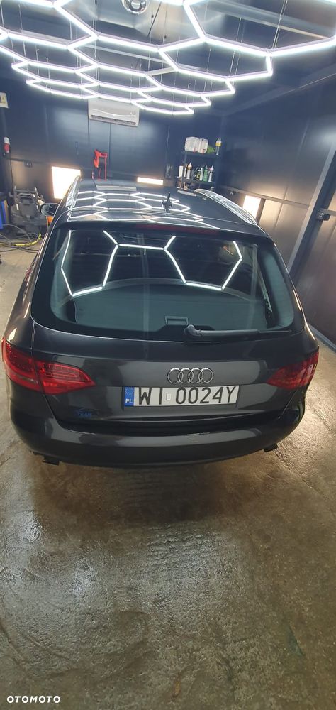 Audi A4 Avant 2.0 TDI DPF multitronic S line Sportpaket - 6