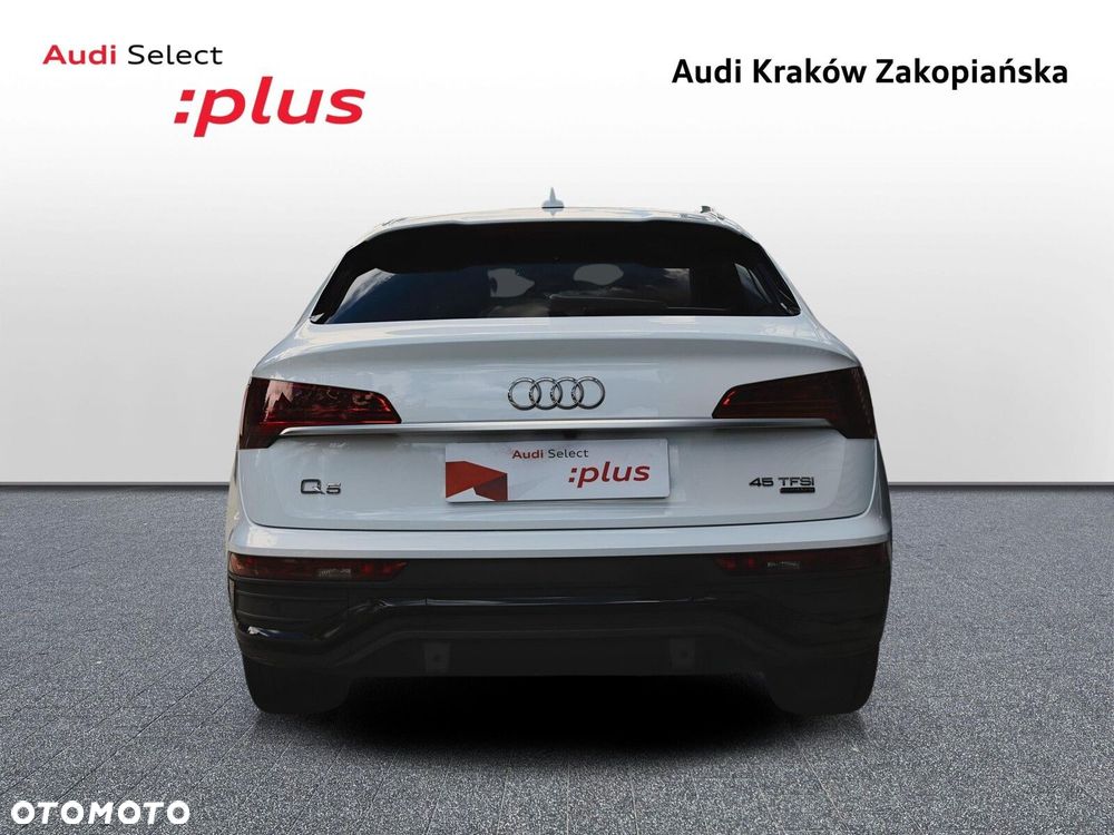 Audi Q5 Sportback - 5