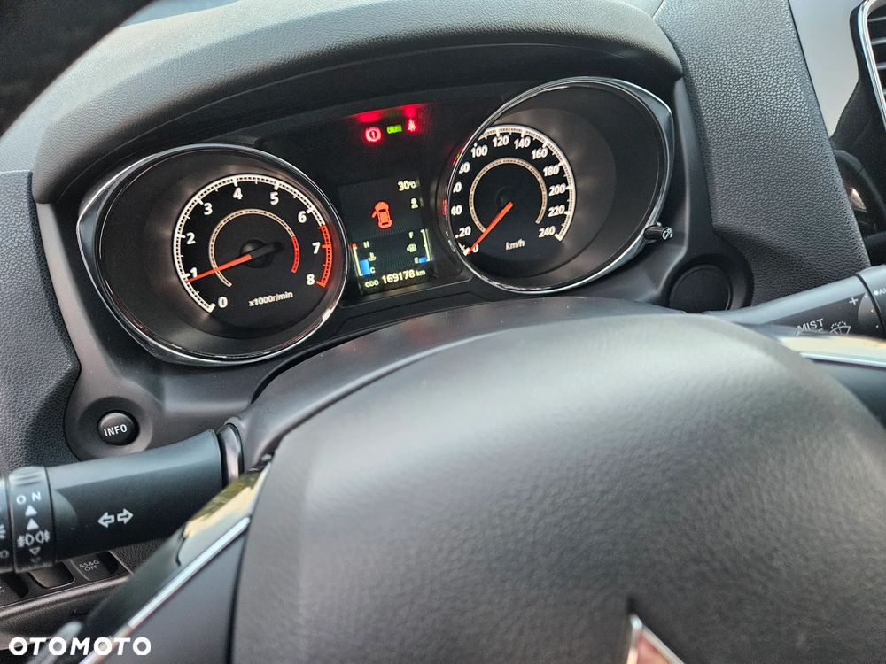 Mitsubishi ASX 1.6 2WD Invite - 21