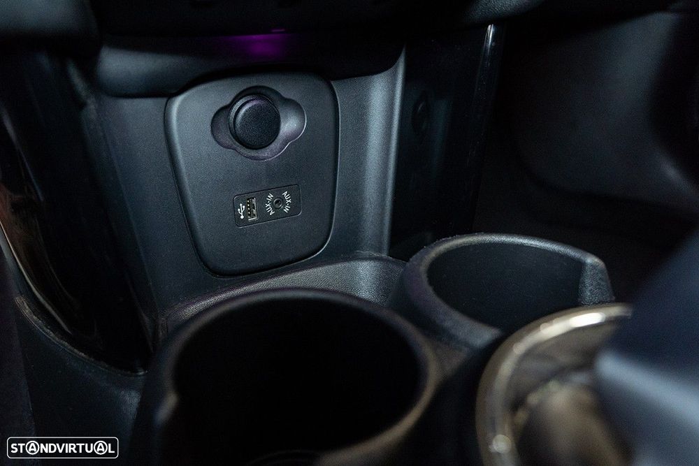 MINI 5 Portas Cooper D Seven - 34