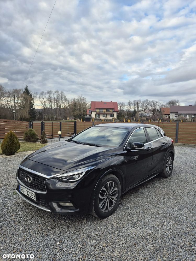 Infiniti Q30 1.5d DCT Premium - 9
