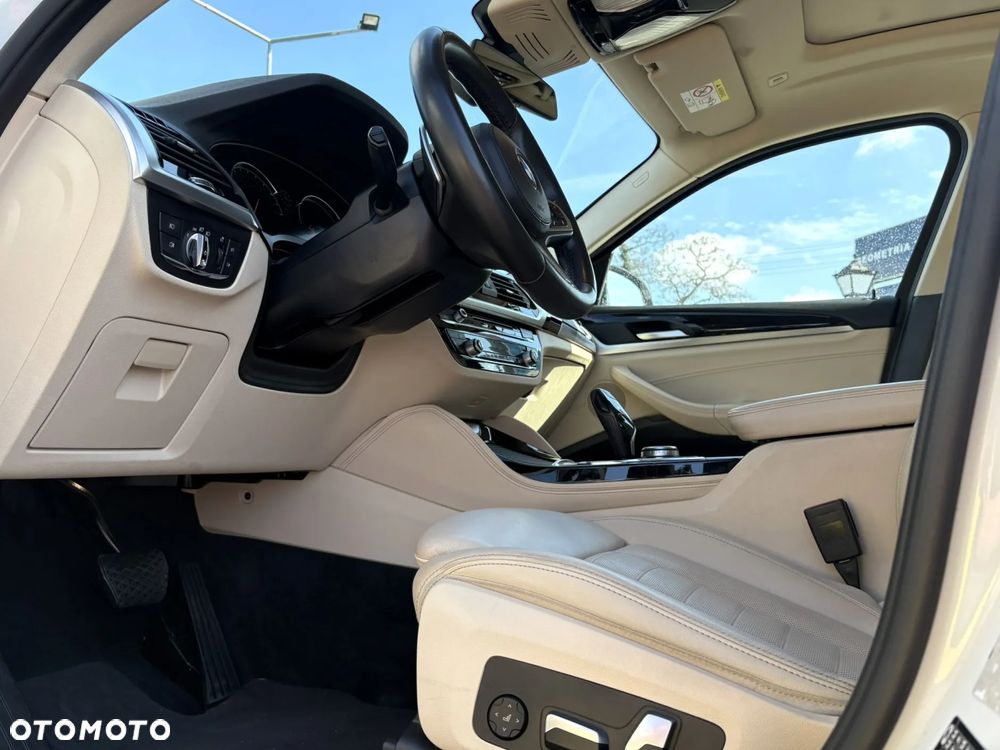 BMW X4 xDrive30i xLine sport - 11