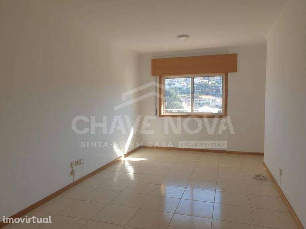 T2 c/ Varanda no Centro de Gondomar - Grande imagem: 2/8