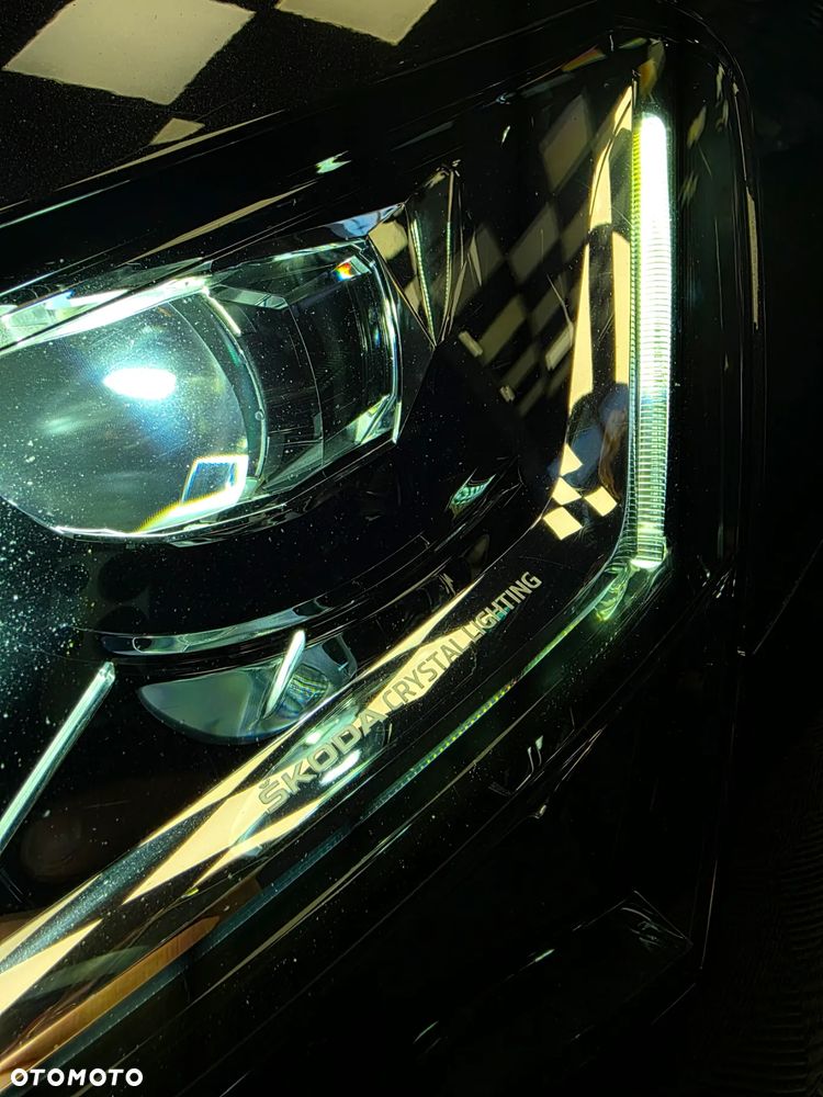 Skoda Superb 2.0 TDI SCR Style DSG - 18