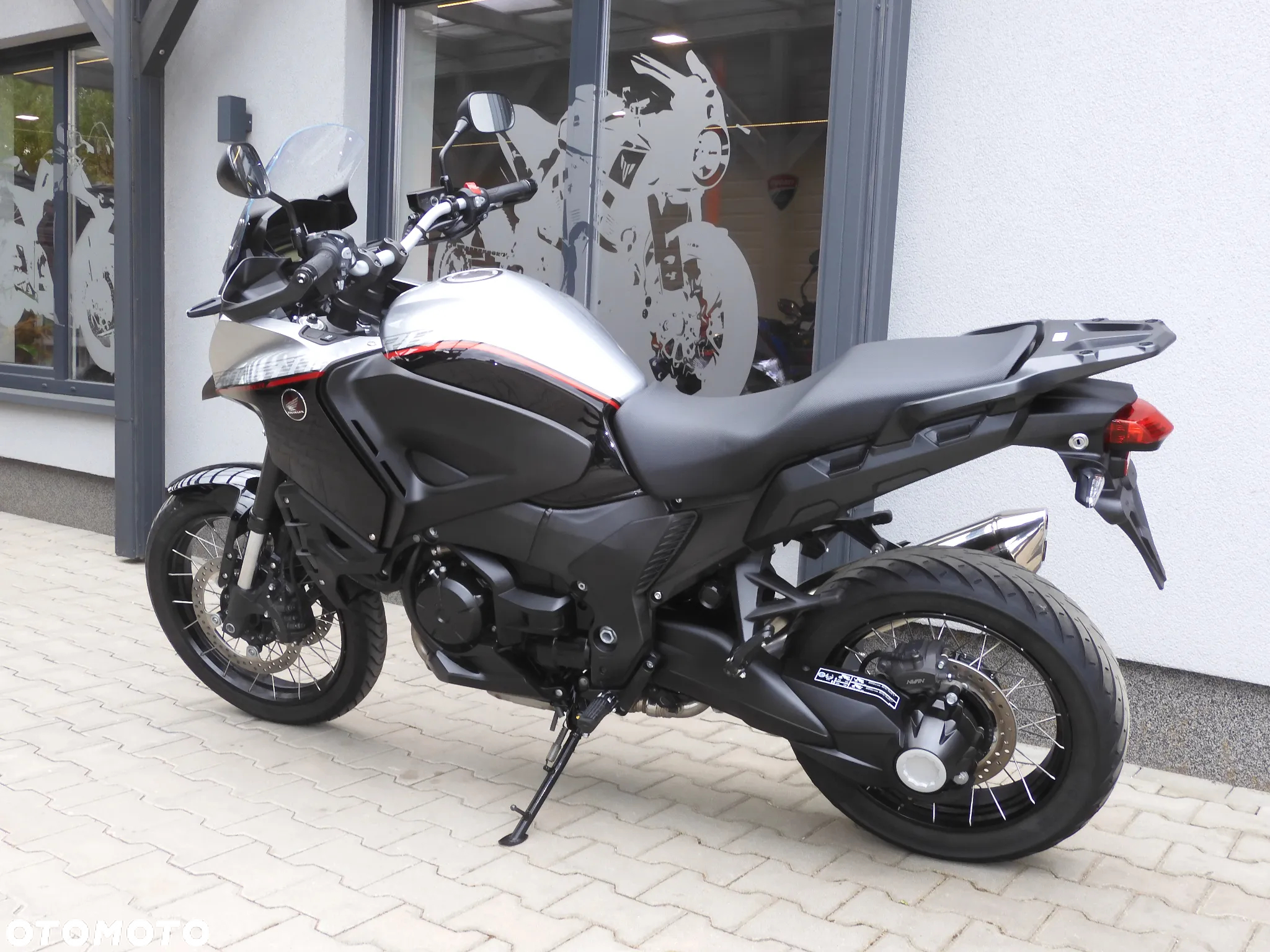 Honda VFR - 33