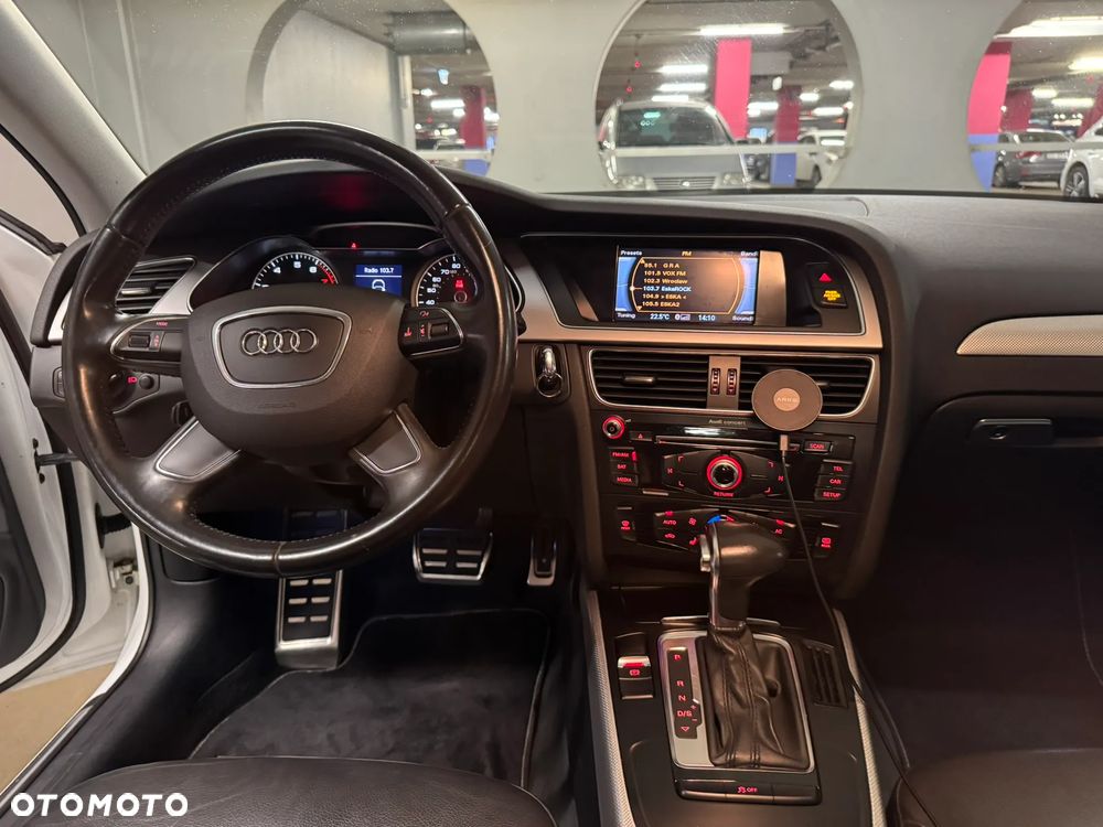 Audi A4 Limousine - 11