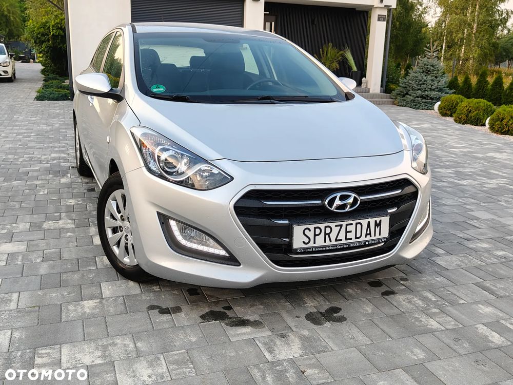 Hyundai i30 blue 1.4 Classic - 10