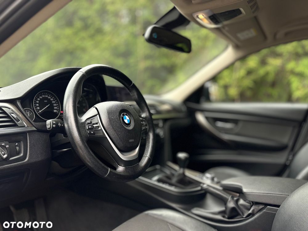 BMW Seria 3 318d Modern Line - 15