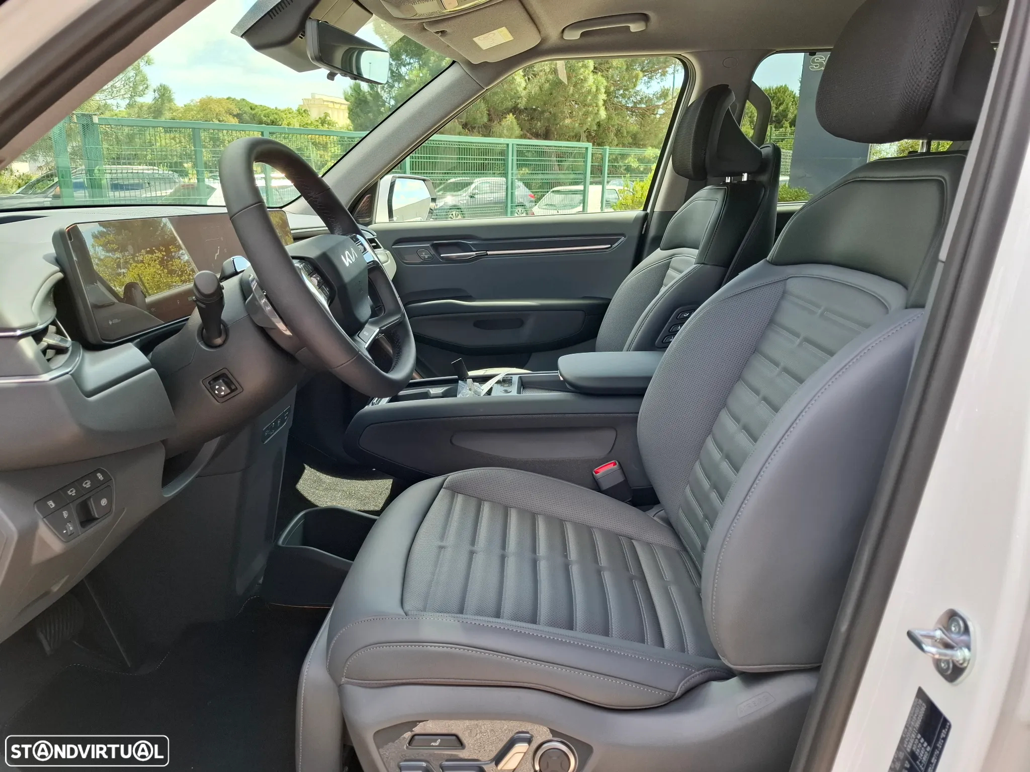 Kia EV9 98.8 kWh 1st Edition - 17