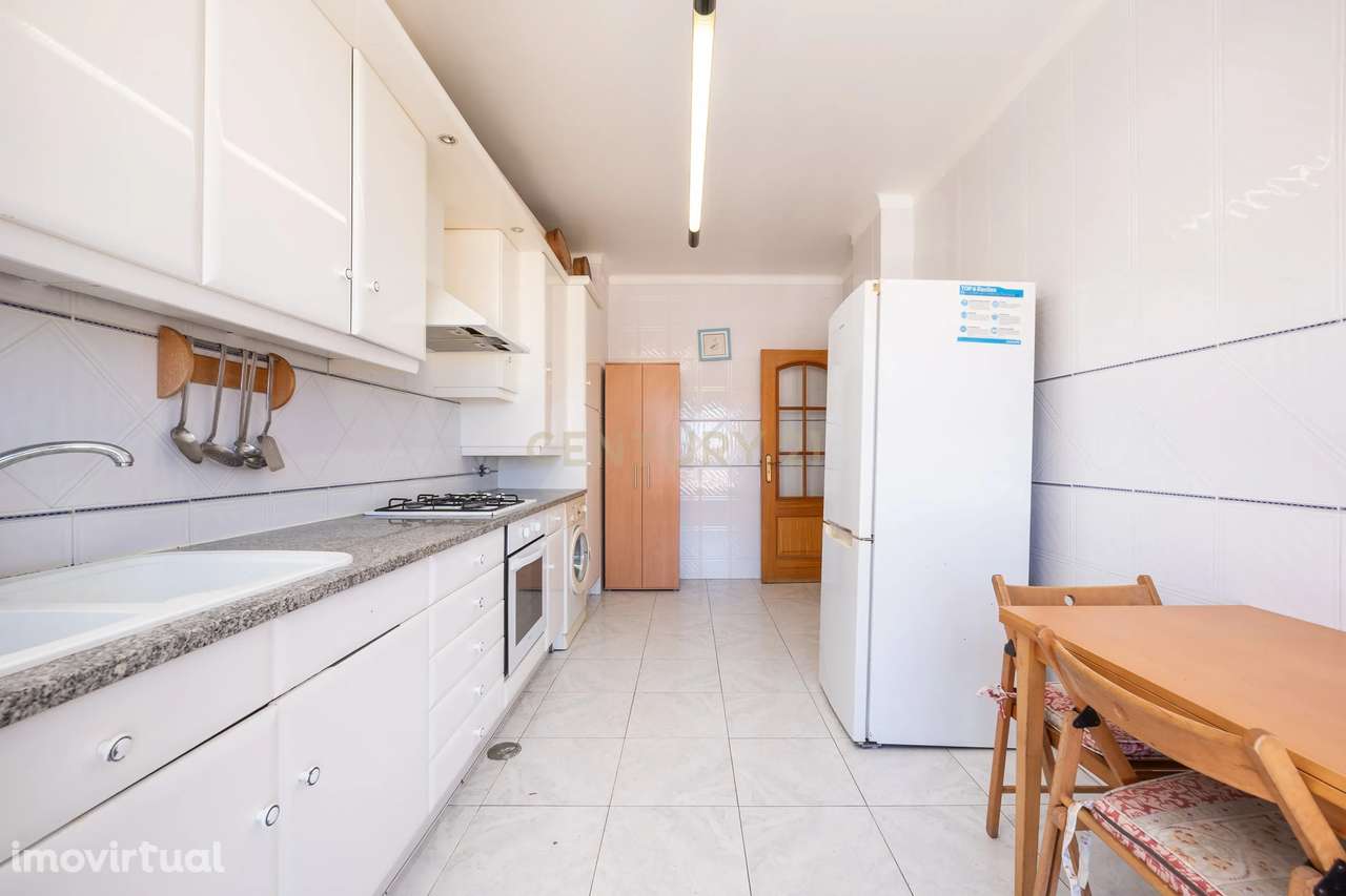 APARTAMENTO T3 COM GARAGEM E SÓTÃO | BUARCOS - Grande imagem: 5/25