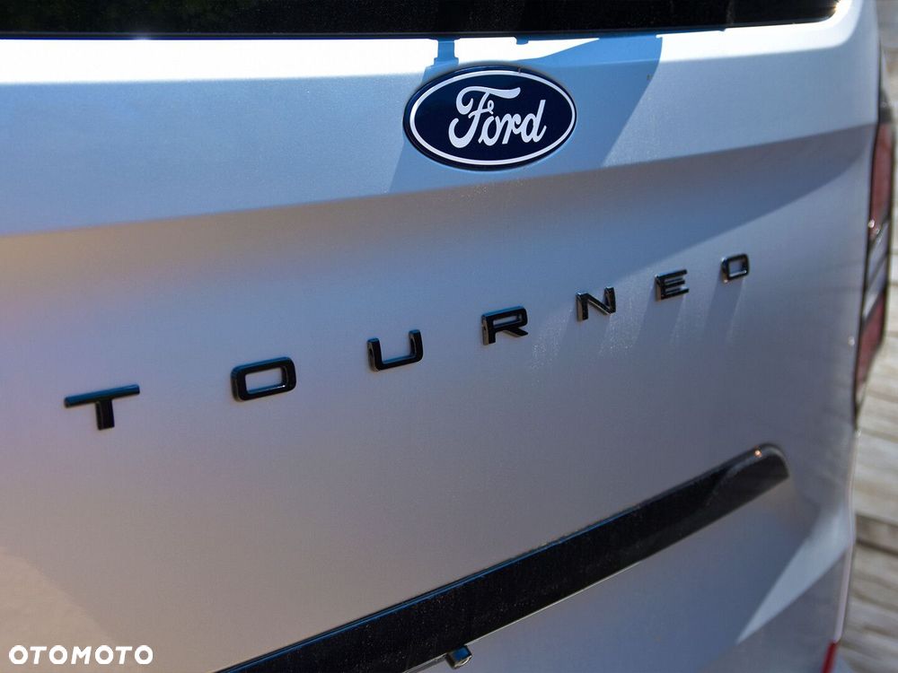 Ford Tourneo Custom 2.5 PHEV CVT 340 L2 Titanium - 11
