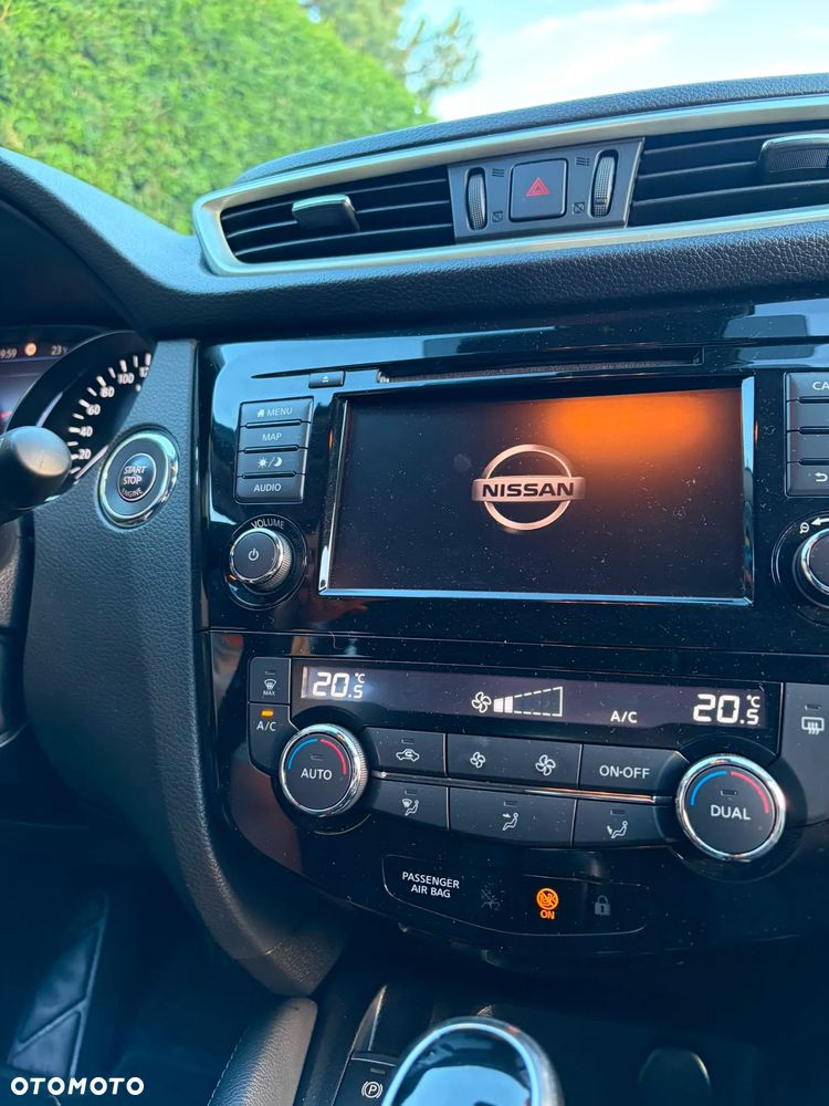 Nissan Qashqai 1.3 DIG-T N-Connecta DCT - 8