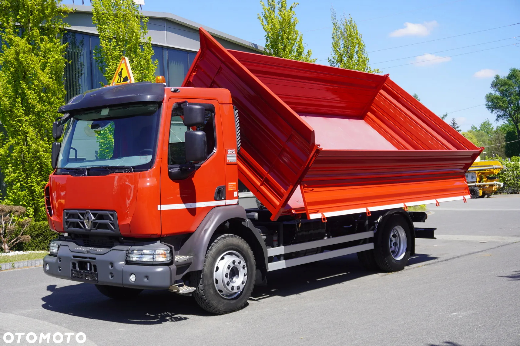 Renault D14 / 18,000 km!!! / Wywrotka 3-stronna - 4