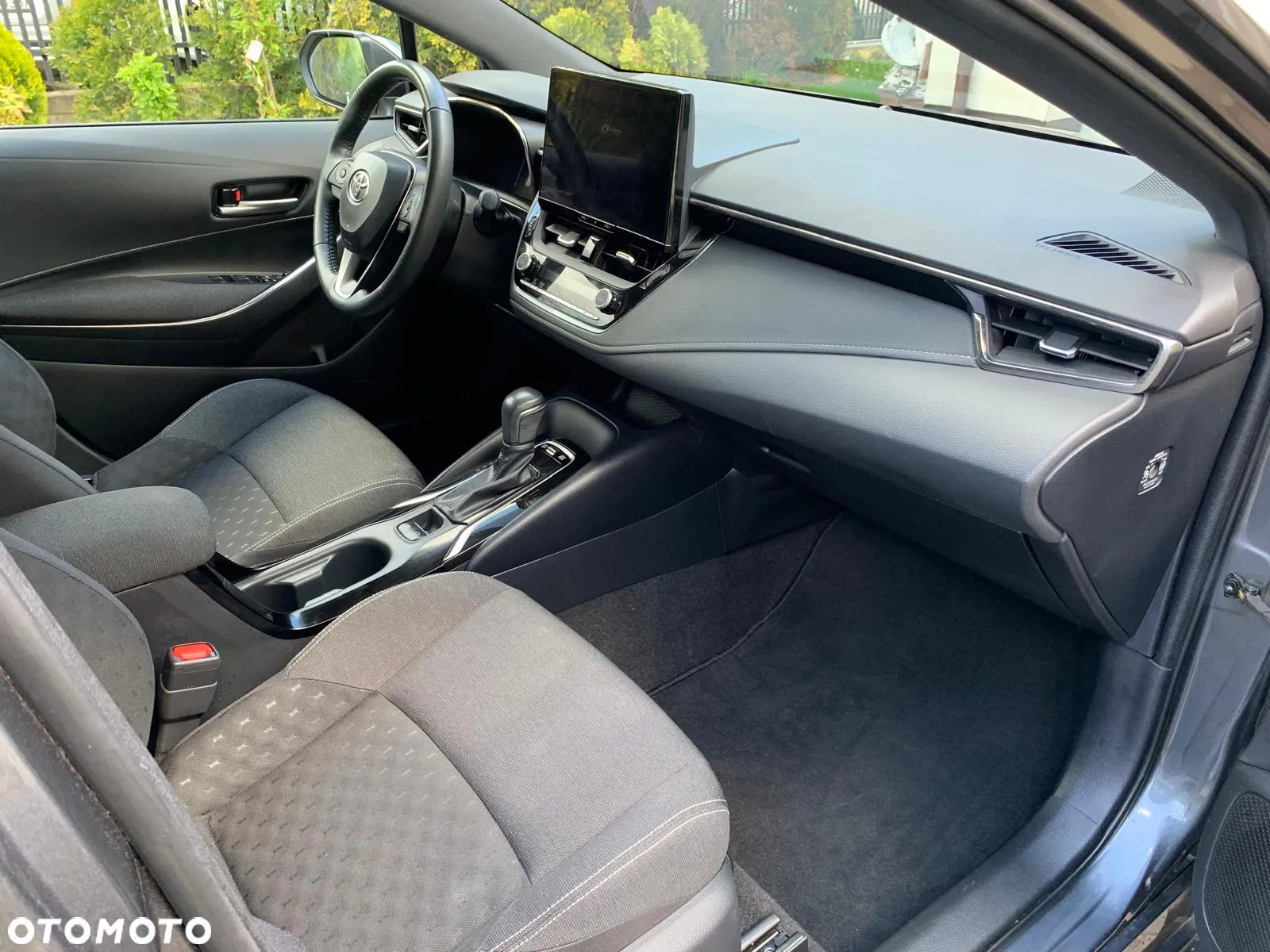 Toyota Corolla 1.8 Hybrid Comfort - 4