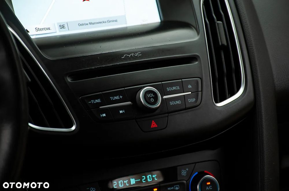 Ford Focus 1.5 EcoBoost Titanium ASS - 32
